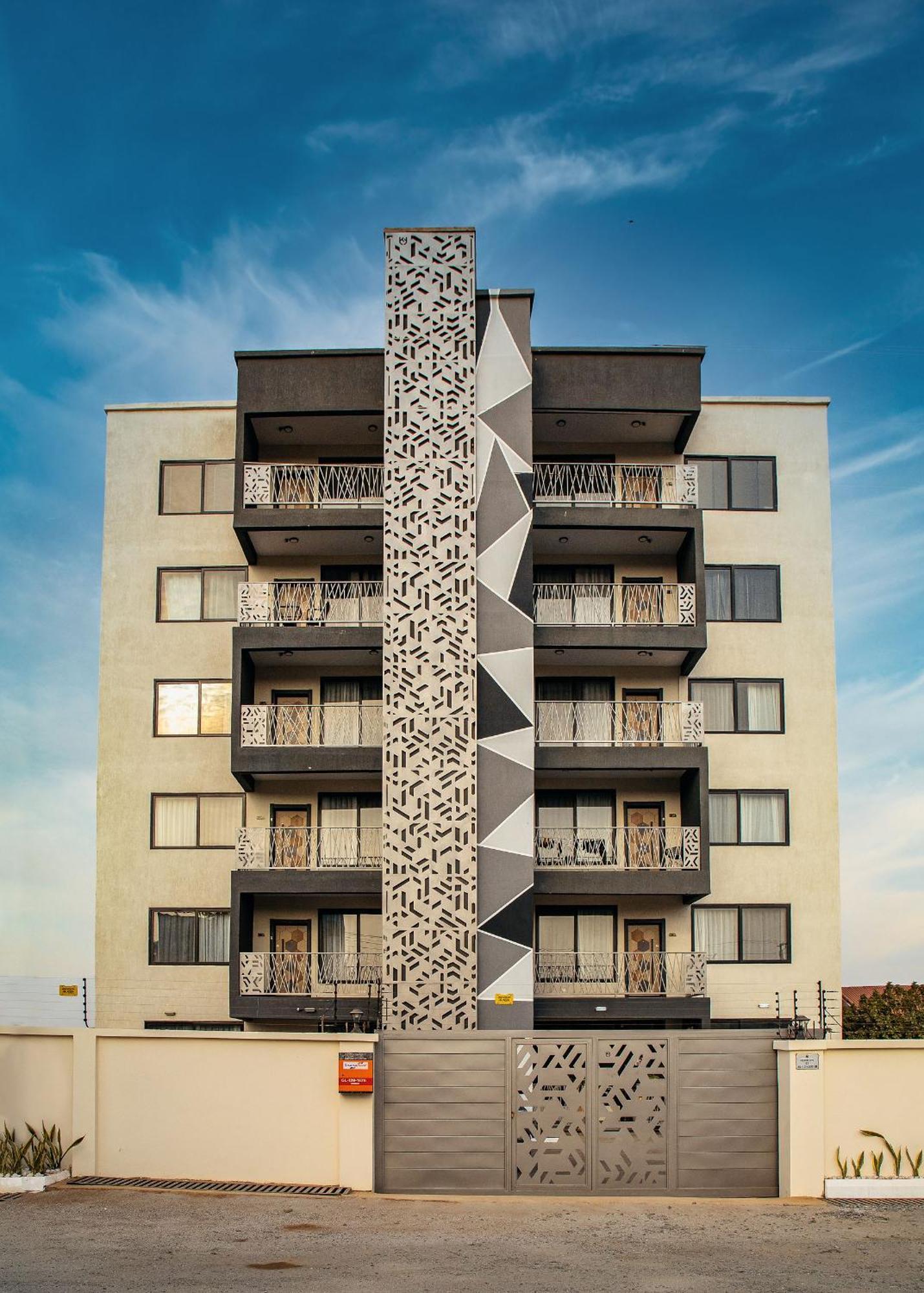 The Avery Apartments At Odomaa Place B, East Airport Akkra Exterior foto