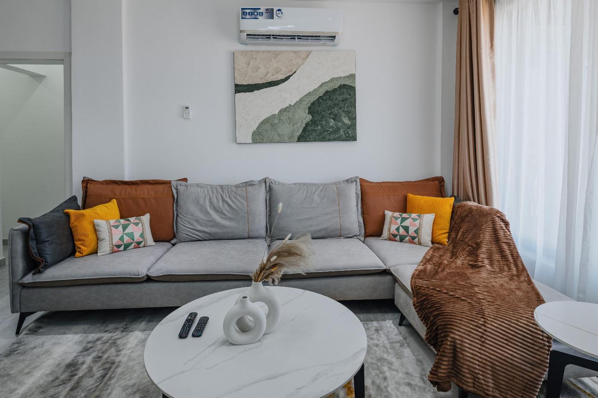 The Avery Apartments At Odomaa Place B, East Airport Akkra Exterior foto